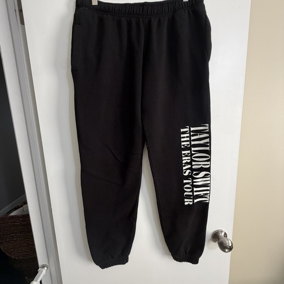 Taylor Swift Pants - Taylor Swift The Eras Tour Black Jogger Sweatpants Size L